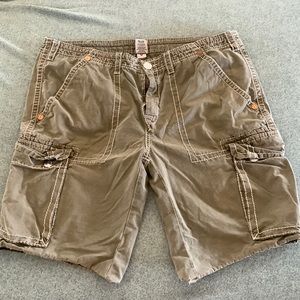 True Religion Mens 42 Cargo Short